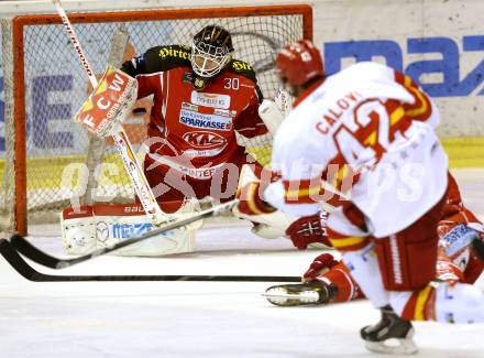 Eishockey Testspiel KAC gegen Duesseldorfer EC. Rene Swette, (KAC), Fabian Calovi  (Duesseldorfer EC). Klagenfurt, 31.8.2013.
Foto: Kuess
---
pressefotos, pressefotografie, kuess, qs, qspictures, sport, bild, bilder, bilddatenbank