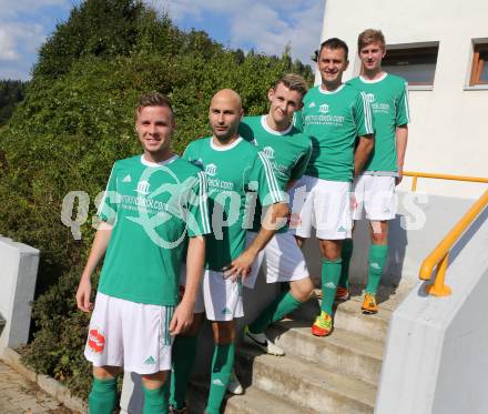 Fussball. 2. Klasse D. Brueckl. Milan Radonjic, Matic Hudarin, Daniel Johann Fantitsch, Vlado Vucetic, Marcel Untersteiner. Griffen, 31.8.2013.
Foto: Kuess
---
pressefotos, pressefotografie, kuess, qs, qspictures, sport, bild, bilder, bilddatenbank