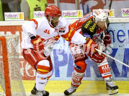 Eishockey Testspiel KAC gegen Duesseldorfer EC. Markus Pirmann,  (KAC), Drew Paris (Duesseldorfer EC).. Klagenfurt, 31.8.2013.
Foto: Kuess
---
pressefotos, pressefotografie, kuess, qs, qspictures, sport, bild, bilder, bilddatenbank