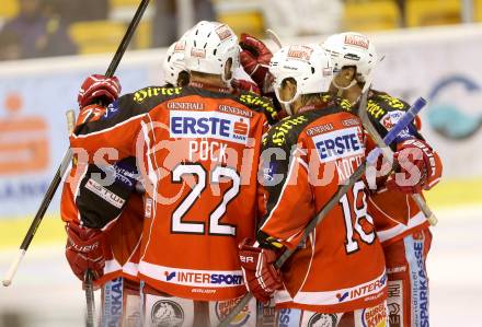 Eishockey Testspiel KAC gegen Duesseldorfer EC. Torjubel KAC. Klagenfurt, 31.8.2013.
Foto: Kuess
---
pressefotos, pressefotografie, kuess, qs, qspictures, sport, bild, bilder, bilddatenbank