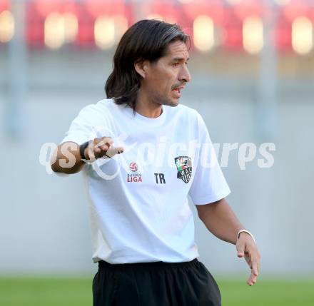 Fussball Regionalliga. SK Austria Klagenfurt gegen WAC Amateure.  Trainer Carlos Chaile  (WAC). Klagenfurt, am 30.8.2013.
Foto: Kuess
---
pressefotos, pressefotografie, kuess, qs, qspictures, sport, bild, bilder, bilddatenbank