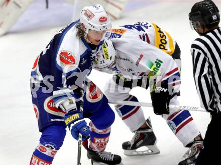 Eishockey Testspiel EC VSV gegen EHC Biel. Michael Forney, (VSV), Emanuel Peter  (Biel). Villach, am 1.9.2013.
Foto: Kuess
---
pressefotos, pressefotografie, kuess, qs, qspictures, sport, bild, bilder, bilddatenbank