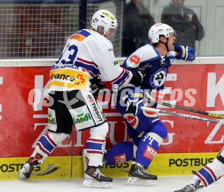 Eishockey Testspiel EC VSV gegen EHC Biel. Curtis Fraser, (VSV), Gianni Ehrensberger  (Biel). Villach, am 1.9.2013.
Foto: Kuess
---
pressefotos, pressefotografie, kuess, qs, qspictures, sport, bild, bilder, bilddatenbank