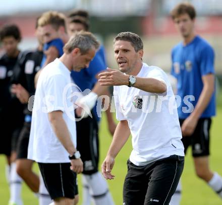 Fussball Bundesliga. RZ Pellets WAC. Training. Trainer Dietmar Kuehbauer, Co-Trainer Manfred Nastl. Wolfsberg, 3.9.2013.
Foto: Kuess

---
pressefotos, pressefotografie, kuess, qs, qspictures, sport, bild, bilder, bilddatenbank