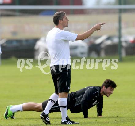 Fussball Bundesliga. RZ Pellets WAC. Training. Trainer Dietmar Kuehbauer. Wolfsberg, 3.9.2013.
Foto: Kuess

---
pressefotos, pressefotografie, kuess, qs, qspictures, sport, bild, bilder, bilddatenbank