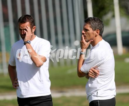 Fussball Bundesliga. RZ Pellets WAC. Training. Trainer Dietmar Kuehbauer, Hannes Jochum. Wolfsberg, 3.9.2013.
Foto: Kuess

---
pressefotos, pressefotografie, kuess, qs, qspictures, sport, bild, bilder, bilddatenbank