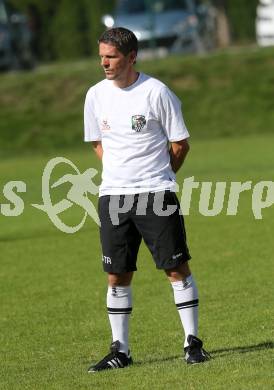 Fussball Bundesliga. RZ Pellets WAC. Training. Trainer Dietmar Kuehbauer. Wolfsberg, 3.9.2013.
Foto: Kuess

---
pressefotos, pressefotografie, kuess, qs, qspictures, sport, bild, bilder, bilddatenbank