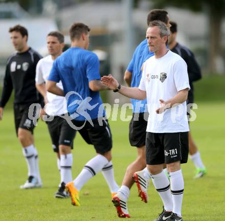 Fussball Bundesliga. RZ Pellets WAC. Training. Co-Trainer Manfred Nastl. Wolfsberg, 3.9.2013.
Foto: Kuess

---
pressefotos, pressefotografie, kuess, qs, qspictures, sport, bild, bilder, bilddatenbank