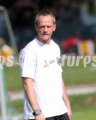 Fussball Bundesliga. RZ Pellets WAC. Training. Co-Trainer Manfred Nastl. Wolfsberg, 3.9.2013.
Foto: Kuess

---
pressefotos, pressefotografie, kuess, qs, qspictures, sport, bild, bilder, bilddatenbank