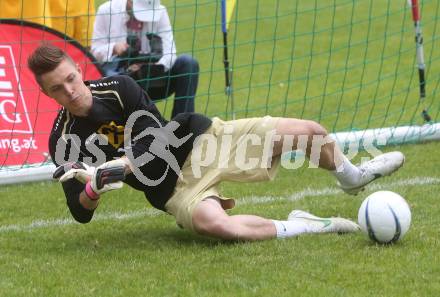 Fussball. Raiffeisen Volksschulcup. Tino Casali. Villach, am  11.6.2013.
Foto: Kuess
---
pressefotos, pressefotografie, kuess, qs, qspictures, sport, bild, bilder, bilddatenbank