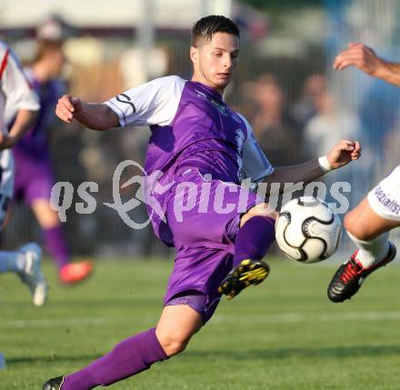 Fussball Regionalliga. SAK gegen SK Austria Klagenfurt. Kevin Winkler (Austria Klagenfurt). Klagenfurt, 6.9.2013.
Foto: Kuess
---
pressefotos, pressefotografie, kuess, qs, qspictures, sport, bild, bilder, bilddatenbank