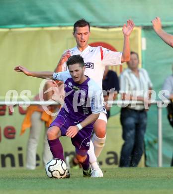 Fussball Regionalliga. SAK gegen SK Austria Klagenfurt. Darjan Aleksic, (SAK), Kevin Winkler  (Austria Klagenfurt). Klagenfurt, 6.9.2013.
Foto: Kuess
---
pressefotos, pressefotografie, kuess, qs, qspictures, sport, bild, bilder, bilddatenbank