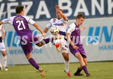 Fussball Regionalliga. SAK gegen SK Austria Klagenfurt. Grega Triplat, (SAK), Alexander Percher, Patrik Eler  (Austria Klagenfurt). Klagenfurt, 6.9.2013.
Foto: Kuess
---
pressefotos, pressefotografie, kuess, qs, qspictures, sport, bild, bilder, bilddatenbank