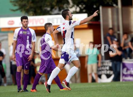 Fussball Regionalliga. SAK gegen SK Austria Klagenfurt. Torjubel Murat Veliu (SAK). Klagenfurt, 6.9.2013.
Foto: Kuess
---
pressefotos, pressefotografie, kuess, qs, qspictures, sport, bild, bilder, bilddatenbank