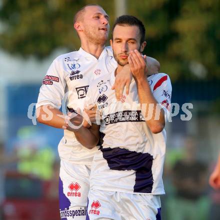 Fussball Regionalliga. SAK gegen SK Austria Klagenfurt. Torjubel Christian Dlopst, Murat Veliu (SAK). Klagenfurt, 6.9.2013.
Foto: Kuess
---
pressefotos, pressefotografie, kuess, qs, qspictures, sport, bild, bilder, bilddatenbank