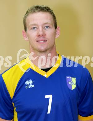 Volleyball Testspiel. SK Posojilnica Aich/Dob gegen Kamerun.  Stanislav Wawrenczyk. Bleiburg, 5.9.2013.
Foto. Kuess
---
pressefotos, pressefotografie, kuess, qs, qspictures, sport, bild, bilder, bilddatenbank