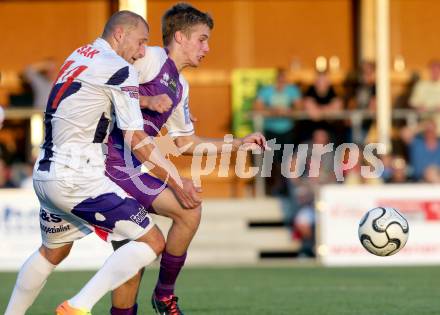 Fussball Regionalliga. SAK gegen SK Austria Klagenfurt. Christian Dlopst, (SAK), Patrik Eler  (Auistria Klagenfurt). Klagenfurt, 6.9.2013.
Foto: Kuess
---
pressefotos, pressefotografie, kuess, qs, qspictures, sport, bild, bilder, bilddatenbank