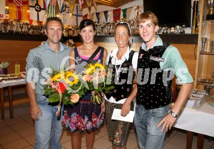 Rudern. Empfang und Ehrung der Weltmeisterschaftsteilnehmer durch den Ruderverband. Kurt Traer, Magdalena Lobnig,  Michaela Taupe-Traer, Florian Berg. Klagenfurt, 7.9.2013.
Foto: Kuess
---
pressefotos, pressefotografie, kuess, qs, qspictures, sport, bild, bilder, bilddatenbank