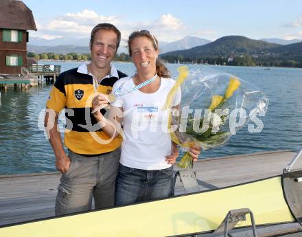 Rudern. Empfang, Ehrung von Weltmeisterin Michaela Taupe-Traer durch den Ruderverein Nautilus.  Kurt Traer, Michaela Taupe-Traer. Klagenfurt, 5.9.2013.
Foto: Kuess
---
pressefotos, pressefotografie, kuess, qs, qspictures, sport, bild, bilder, bilddatenbank