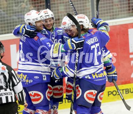 EBEL. Eishockey Bundesliga. EC VSV gegen EHC LIWEST Linz.. Torjubel Derek Ryan, Marco Pewal, John Hughes, Cole Jarrett (VSV). Villach, am 13.9.2013.
Foto: Kuess 


---
pressefotos, pressefotografie, kuess, qs, qspictures, sport, bild, bilder, bilddatenbank