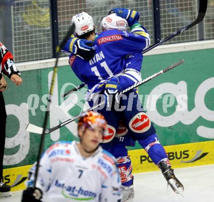 EBEL. Eishockey Bundesliga. EC VSV gegen EHC LIWEST Linz.. Torjubel Derek Ryan, Marco Pewal (VSV). Villach, am 13.9.2013.
Foto: Kuess 


---
pressefotos, pressefotografie, kuess, qs, qspictures, sport, bild, bilder, bilddatenbank