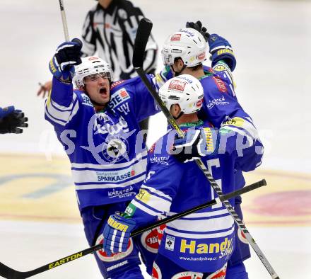 EBEL. Eishockey Bundesliga. EC VSV gegen EHC LIWEST Linz.. Torjubel Mario Altmann, Gerhard Unterluggauer, Curtis Fraser (VSV). Villach, am 13.9.2013.
Foto: Kuess 


---
pressefotos, pressefotografie, kuess, qs, qspictures, sport, bild, bilder, bilddatenbank