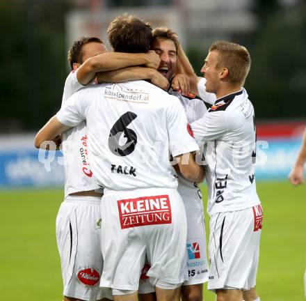 Fussball Bundesliga. RZ Pellets WAC gegen FC Admira Wacker Moedling. Torjubel (WAC). Wolfsberg, 14.9.2013.
Foto: Kuess

---
pressefotos, pressefotografie, kuess, qs, qspictures, sport, bild, bilder, bilddatenbank