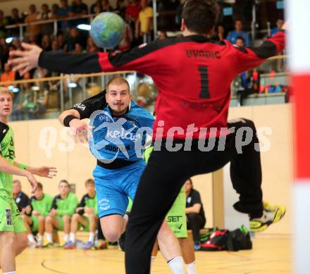 HLA. Handball. SC Ferlach gegen SG INSIGNIS HANDBALL WESTWIEN. Fabian Posch, (Ferlach), Sandro Uvodic  (Westwien). Ferlach, am 14.9.2013.
Foto: Kuess 
---
pressefotos, pressefotografie, kuess, qs, qspictures, sport, bild, bilder, bilddatenbank