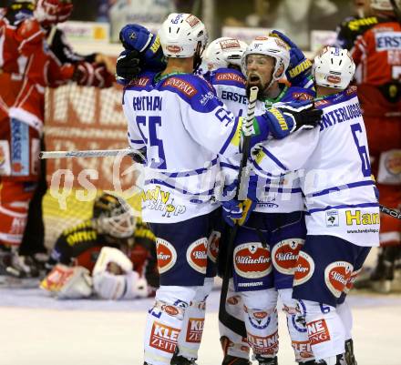 EBEL. Eishockey Bundesliga. KAC gegen VSV.  Torjubel  John HUghes, Scott Hotham, Gerhard Unterluggauer, Markus Peintner  (VSV). Klagenfurt, am 15.9.2013
Foto: Kuess 

---
pressefotos, pressefotografie, kuess, qs, qspictures, sport, bild, bilder, bilddatenbank