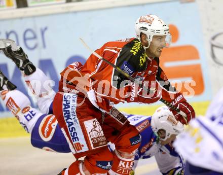 EBEL. Eishockey Bundesliga. KAC gegen VSV. Herbert Ratz, (KAC), Nico Brunner  (VSV). Klagenfurt, am 15.9.2013
Foto: Kuess 

---
pressefotos, pressefotografie, kuess, qs, qspictures, sport, bild, bilder, bilddatenbank