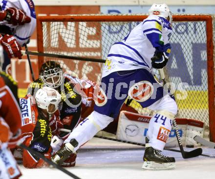 EBEL. Eishockey Bundesliga. KAC gegen VSV. Rene Swette, (KAC), Curtis Fraser  (VSV). Klagenfurt, am 15.9.2013
Foto: Kuess 

---
pressefotos, pressefotografie, kuess, qs, qspictures, sport, bild, bilder, bilddatenbank