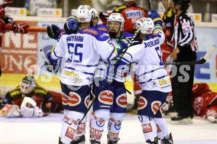 EBEL. Eishockey Bundesliga. KAC gegen VSV. Torjubel  John HUghes, Scott Hotham, Gerhard Unterluggauer, Markus Peintner (VSV). Klagenfurt, am 15.9.2013
Foto: Kuess 

---
pressefotos, pressefotografie, kuess, qs, qspictures, sport, bild, bilder, bilddatenbank