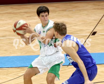 Basketball. Chevrolet Cup 2013. KOS-CELOVEC gegen Redwell Gunners. Feichter Maximilian (KOS), Georg Wolf  (Redwell Gunners). Klagenfurt, 22.9.2013
Foto: Kuess

---
pressefotos, pressefotografie, kuess, qs, qspictures, sport, bild, bilder, bilddatenbank