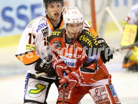 EBEL. Eishockey Bundesliga. KAC gegen Moser Medical Graz 99ers. Thomas Koch, (KAC), Manuel Ganahl  (Graz). Klagenfurt, am 22.9.2013
Foto: Kuess 

---
pressefotos, pressefotografie, kuess, qs, qspictures, sport, bild, bilder, bilddatenbank