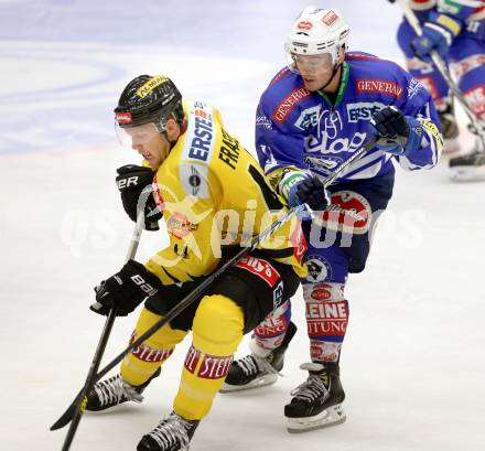 EBEL. Eishockey Bundesliga. EC VSV gegen UPC Vienna Capitals.  Derek Ryan, (VSV), Jamie Fraser (Vienna). Villach, am 22.9.2013.
Foto: Kuess 


---
pressefotos, pressefotografie, kuess, qs, qspictures, sport, bild, bilder, bilddatenbank