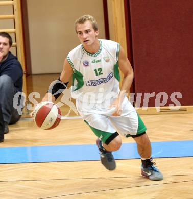 Basketball. Chevrolet Cup 2013. KOS-CELOVEC gegen Redwell Gunners. Gallob Fabian (KOS). Klagenfurt, 22.9.2013
Foto: Kuess

---
pressefotos, pressefotografie, kuess, qs, qspictures, sport, bild, bilder, bilddatenbank