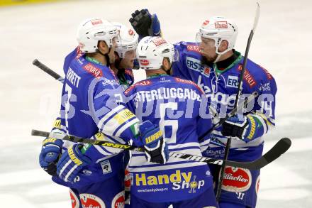 EBEL. Eishockey Bundesliga. EC VSV gegen UPC Vienna Capitals. Torjubel John HUghes, Cole Jarrett, Gerhard Unterluggauer, Markus Peintner (VSV). Villach, am 22.9.2013.
Foto: Kuess 


---
pressefotos, pressefotografie, kuess, qs, qspictures, sport, bild, bilder, bilddatenbank