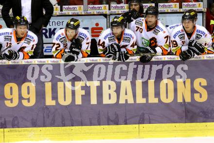 EBEL. Eishockey Bundesliga. EC VSV gegen UPC Vienna Capitals.  Spieler Bank 99ers - 99 Luftballons (Vienna). Villach, am 22.9.2013.
Foto: Kuess 


---
pressefotos, pressefotografie, kuess, qs, qspictures, sport, bild, bilder, bilddatenbank