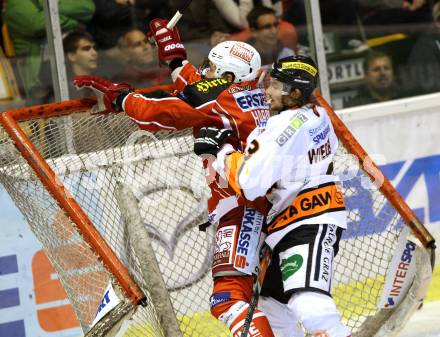 EBEL. Eishockey Bundesliga. KAC gegen Moser Medical Graz 99ers. Patrick Harand, (KAC), Andreas Wiedergut  (Graz). Klagenfurt, am 22.9.2013
Foto: Kuess 

---
pressefotos, pressefotografie, kuess, qs, qspictures, sport, bild, bilder, bilddatenbank