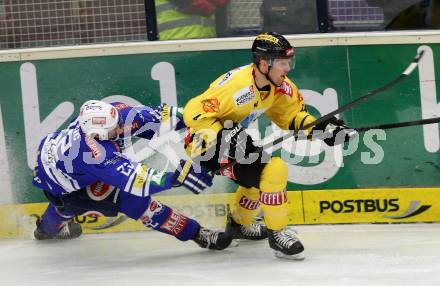 EBEL. Eishockey Bundesliga. EC VSV gegen UPC Vienna Capitals. Adis Alagic,  (VSV), Philippe Lakos (Vienna). Villach, am 22.9.2013.
Foto: Kuess 


---
pressefotos, pressefotografie, kuess, qs, qspictures, sport, bild, bilder, bilddatenbank