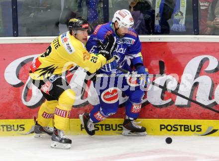 EBEL. Eishockey Bundesliga. EC VSV gegen UPC Vienna Capitals. Gerhard Unterluggauer,  (VSV), Mike Ouellette (Vienna). Villach, am 22.9.2013.
Foto: Kuess 


---
pressefotos, pressefotografie, kuess, qs, qspictures, sport, bild, bilder, bilddatenbank