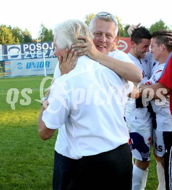 Fussball OEFB Cup. SAK gegen Hartberg. Jubel Marko Wieser, Trainer Alois jagodic (SAK). Klagenfurt, 23.9.2013.
Foto: Kuess
---
pressefotos, pressefotografie, kuess, qs, qspictures, sport, bild, bilder, bilddatenbank