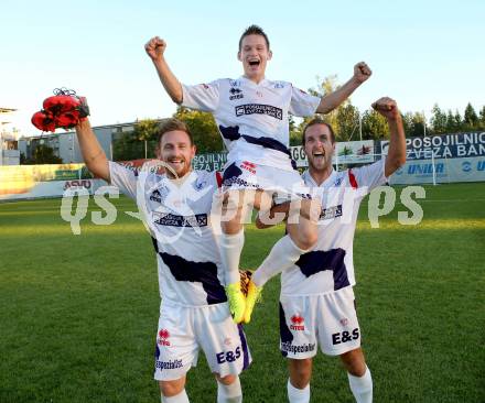 Fussball OEFB Cup. SAK gegen Hartberg. Jubel der Torschuetzen Darijo Biscan, Joze Kumprej, Marjan Kropiunik (SAK).. Klagenfurt, 23.9.2013.
Foto: Kuess
---
pressefotos, pressefotografie, kuess, qs, qspictures, sport, bild, bilder, bilddatenbank