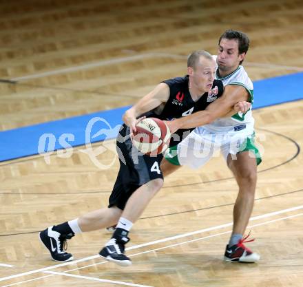 2. Basketball Bundesliga. KOS Posojilnica Bank Celovec gegen BBU Salzburg. Papic Rok (KOS), Schubert Martin (Salzburg). Klagenfurt, 28.9.2013.
Foto: Kuess
---
pressefotos, pressefotografie, kuess, qs, qspictures, sport, bild, bilder, bilddatenbank