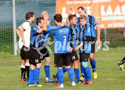 Fussball Kaerntner Liga. Bleiburg gegen Drautal.  Torjubel Drautal. Bleiburg, am 28.9.2013.
Foto: Kuess
---
pressefotos, pressefotografie, kuess, qs, qspictures, sport, bild, bilder, bilddatenbank