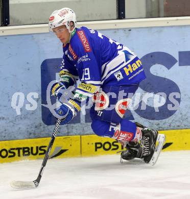 EBEL. Eishockey Bundesliga. EC VSV gegen HDD Telemach Olimpija Ljubljana. Patrick Platzer (VSV). Villach, am 29.9.2013.
Foto: Kuess 


---
pressefotos, pressefotografie, kuess, qs, qspictures, sport, bild, bilder, bilddatenbank