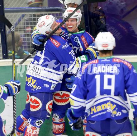 EBEL. Eishockey Bundesliga. EC VSV gegen HDD Telemach Olimpija Ljubljana. Torjubel Alexander Rauchenwald, Patrick Platzer (VSV). Villach, am 29.9.2013.
Foto: Kuess 


---
pressefotos, pressefotografie, kuess, qs, qspictures, sport, bild, bilder, bilddatenbank