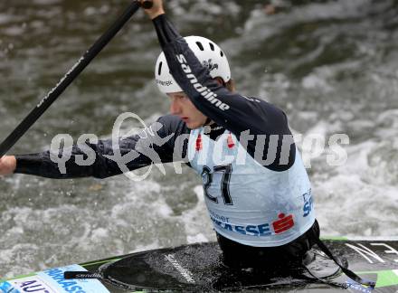 Wildwassersport. Alpe Adria Kanu Slalom. GURK 2013. Maximilian Roemer. Gurkerbruecke, 29.9.2013.
Foto: Kuess
---
pressefotos, pressefotografie, kuess, qs, qspictures, sport, bild, bilder, bilddatenbank