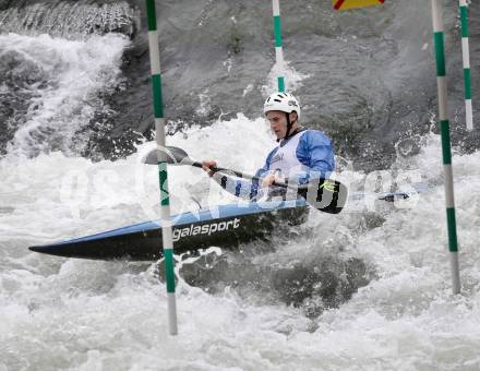 Wildwassersport. Alpe Adria Kanu Slalom. GURK 2013. Clemens Possnig. Gurkerbruecke, 29.9.2013.
Foto: Kuess
---
pressefotos, pressefotografie, kuess, qs, qspictures, sport, bild, bilder, bilddatenbank