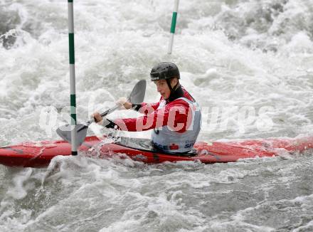 Wildwassersport. Alpe Adria Kanu Slalom. GURK 2013. Mario Leitner. Gurkerbruecke, 29.9.2013.
Foto: Kuess
---
pressefotos, pressefotografie, kuess, qs, qspictures, sport, bild, bilder, bilddatenbank